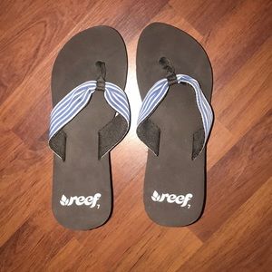 Reef size 7 flip flops with wedges heel